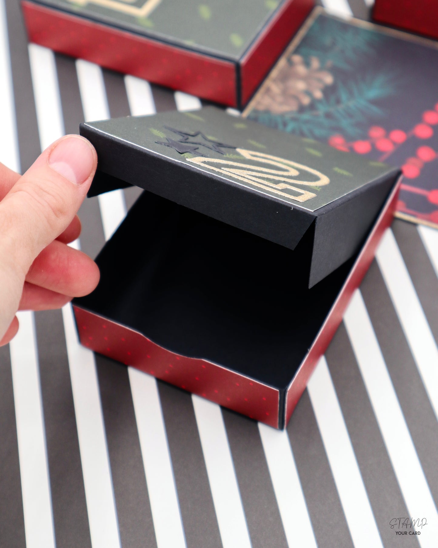 ADVENT Explosionsbox