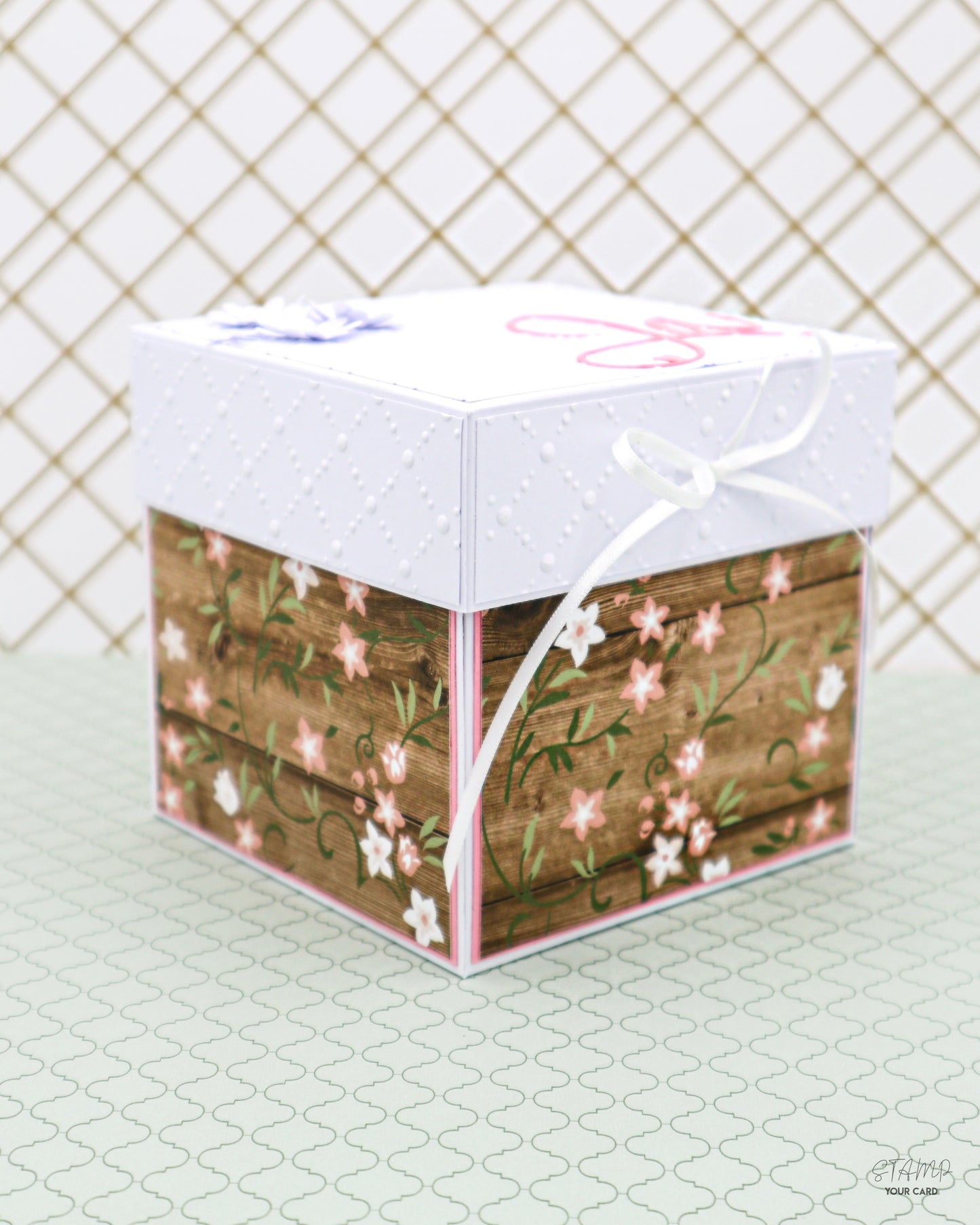 HOCHZEITSTORTE Explosionsbox