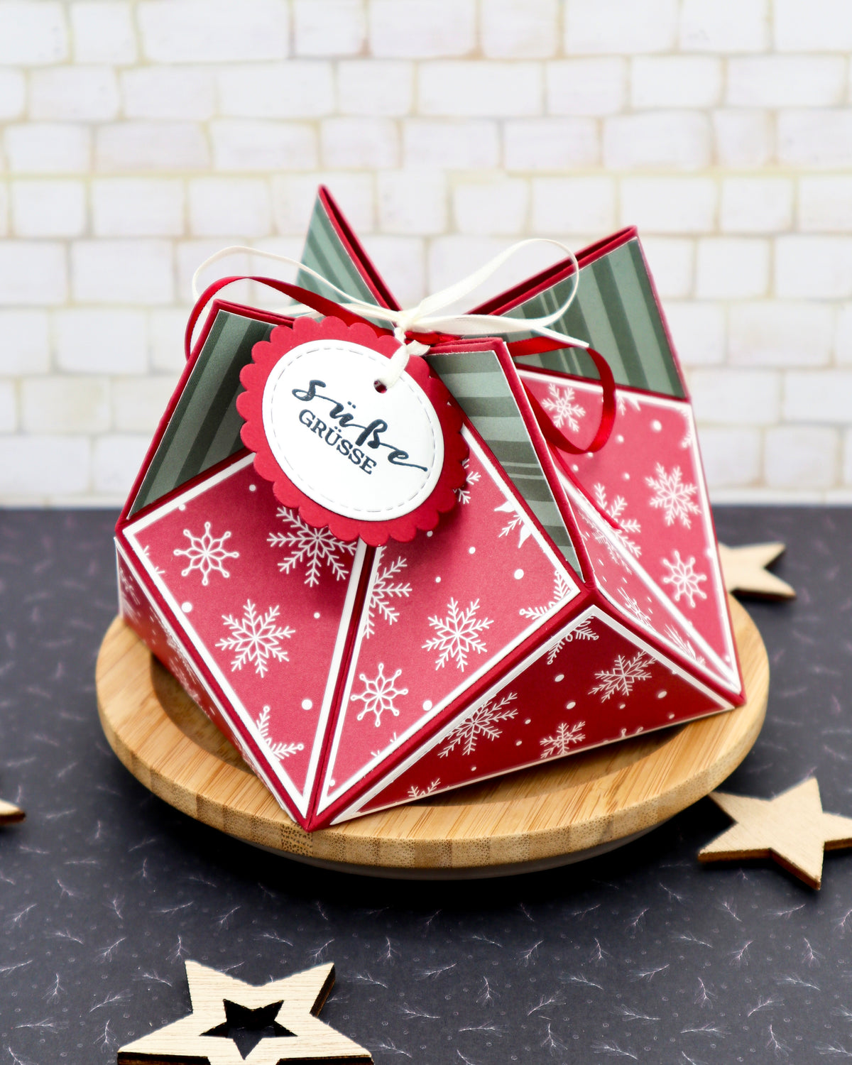 Faceted Gift Box - measurements & scoring lines in CM (PDF-Download) ENGLISH