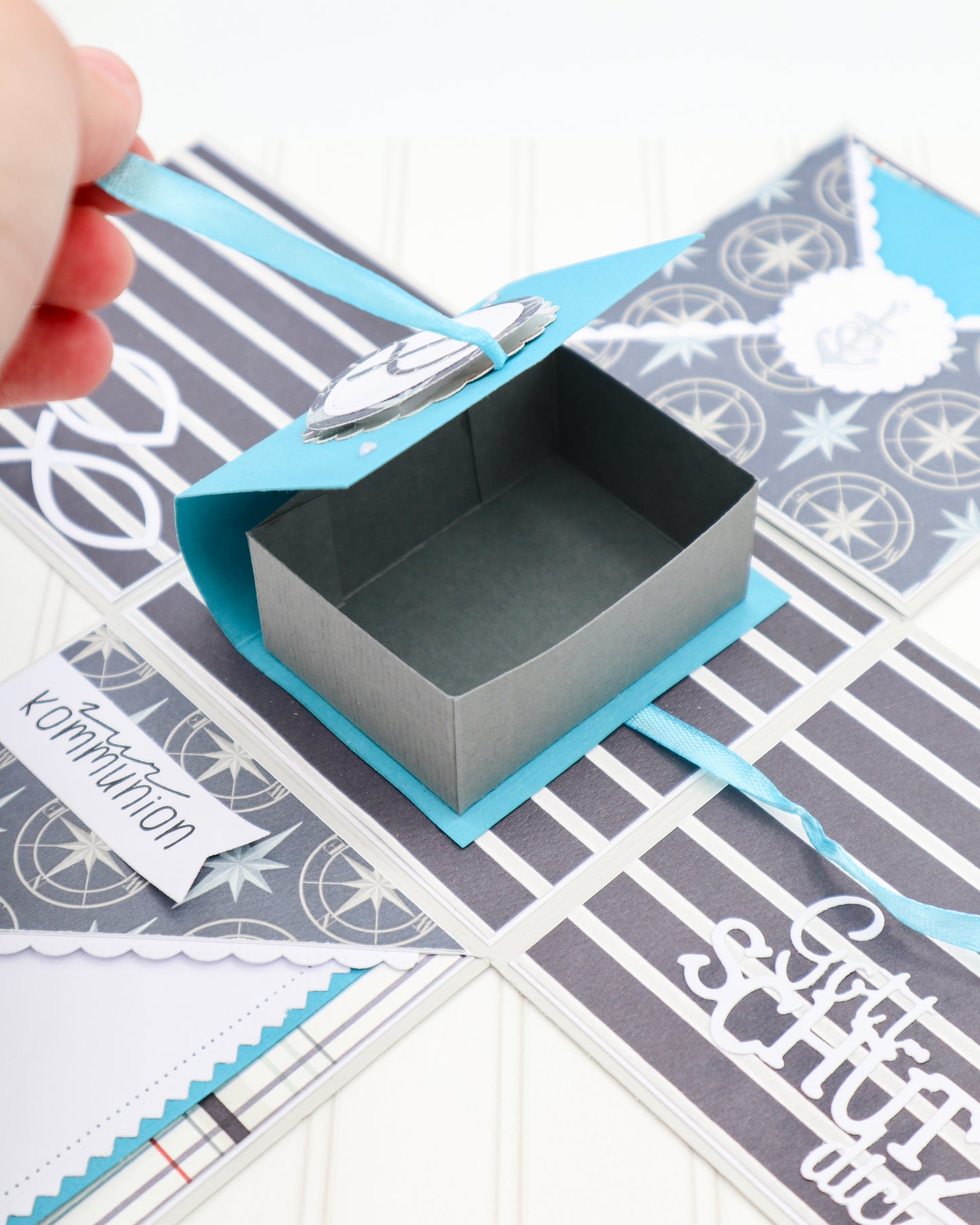 Explosionsbox zur KOMMUNION