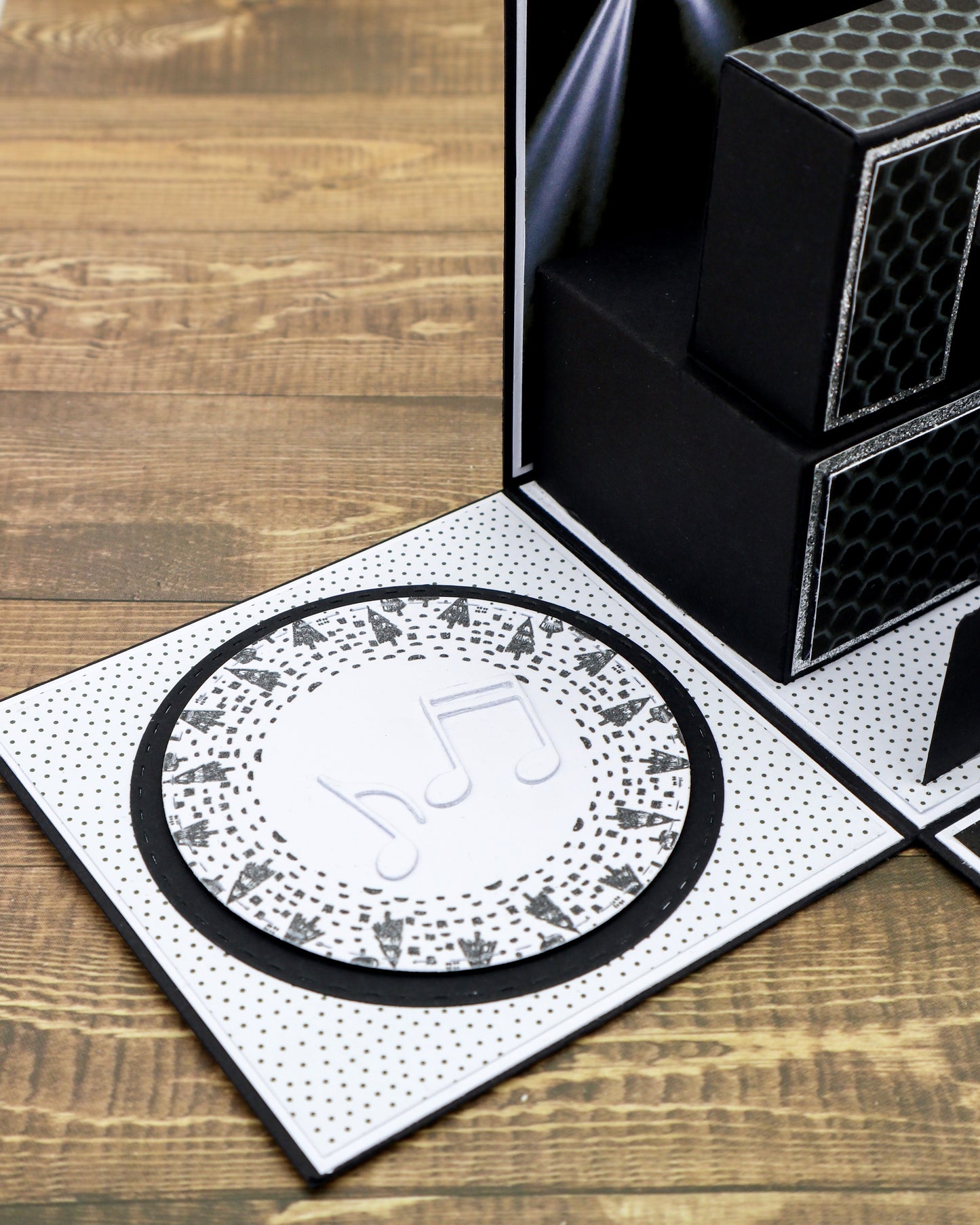 KONZERTTICKET Explosionsbox