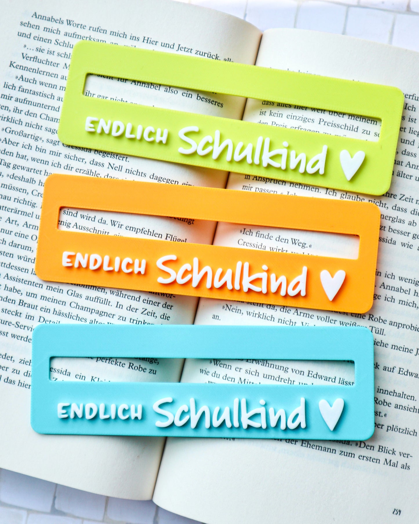 Reading aid “Finally a schoolchild” – 3D printed
