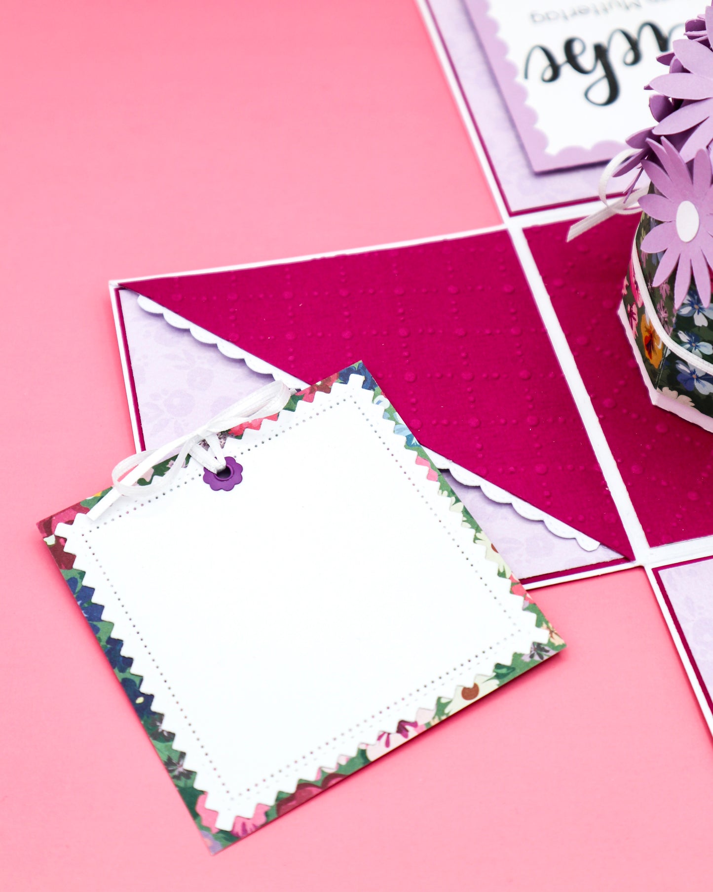 Explosionsbox mit BLUMENBOX