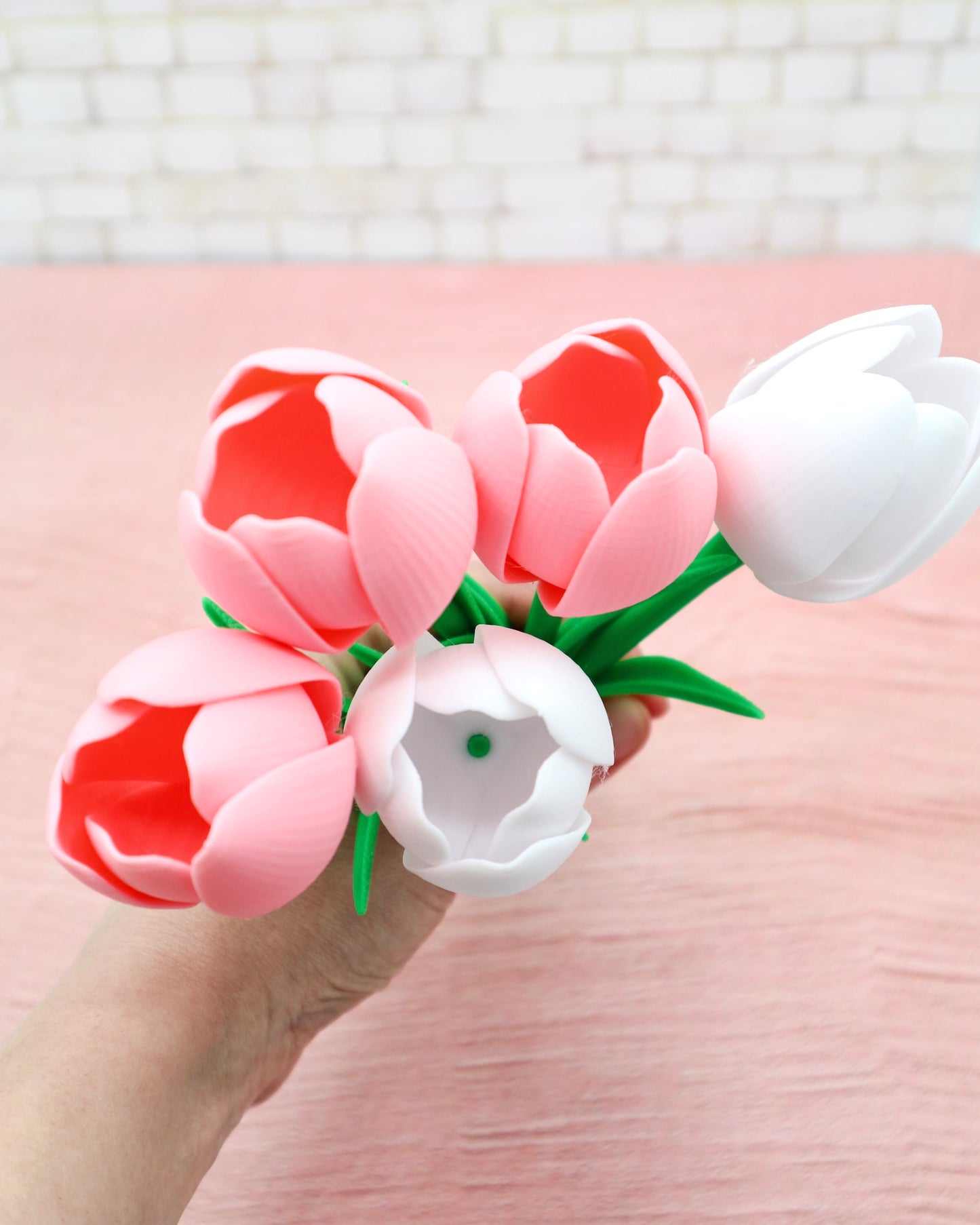 3D gedruckte Tulpen – 5er Set in Rosa & Weiß (ohne Vase)